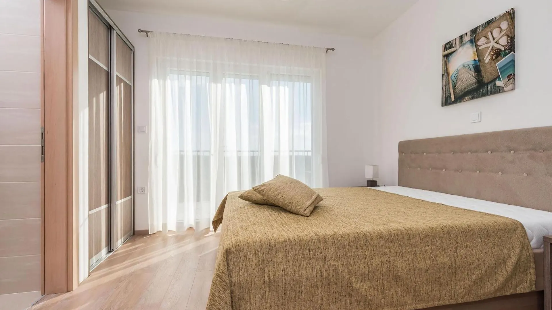 Comfort Villa With Swimming Pool And Terrace Sukosan